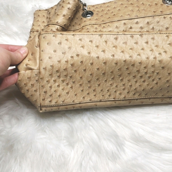 Kelly & Katie Ellison Ostrich Tote tan - Picture 4 of 8